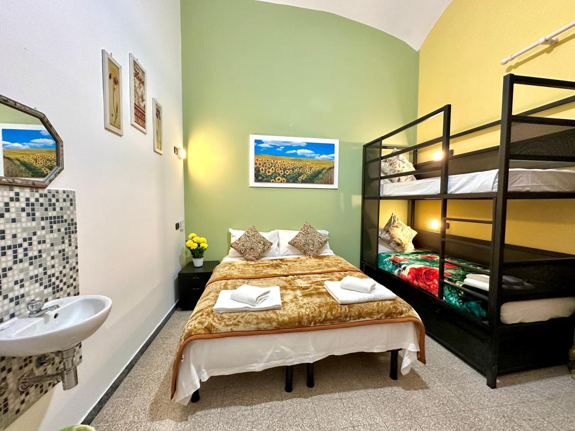 B&B Termini Colosseo Suite ローマ エクステリア 写真
