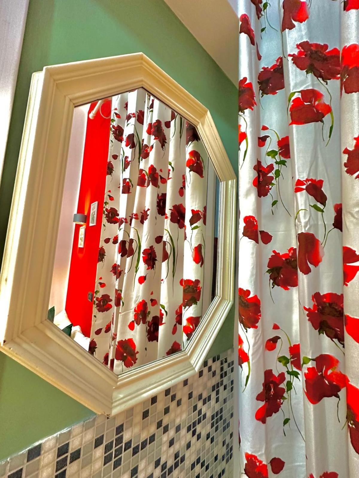 B&B Termini Colosseo Suite ローマ エクステリア 写真